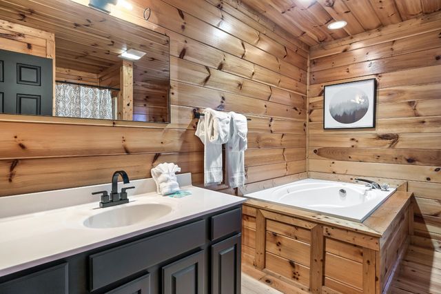 509 Hawks Trail, Gatlinburg, TN 37738