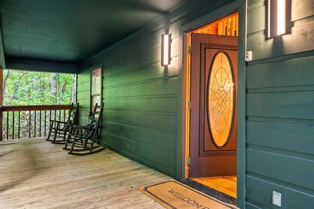 509 Hawks Trail, Gatlinburg, TN 37738