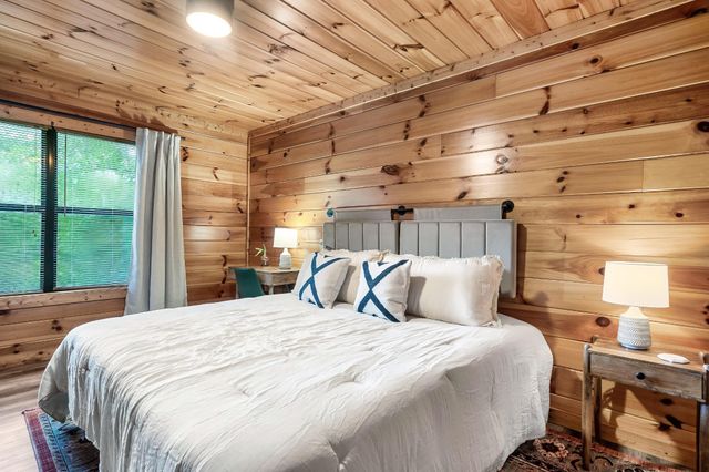509 Hawks Trail, Gatlinburg, TN 37738