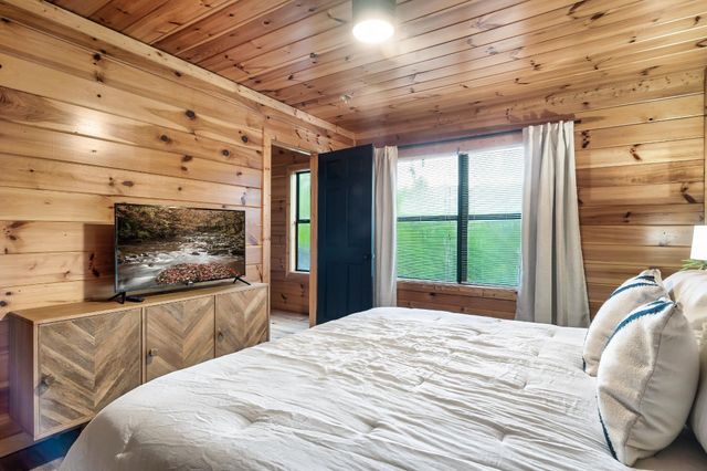509 Hawks Trail, Gatlinburg, TN 37738