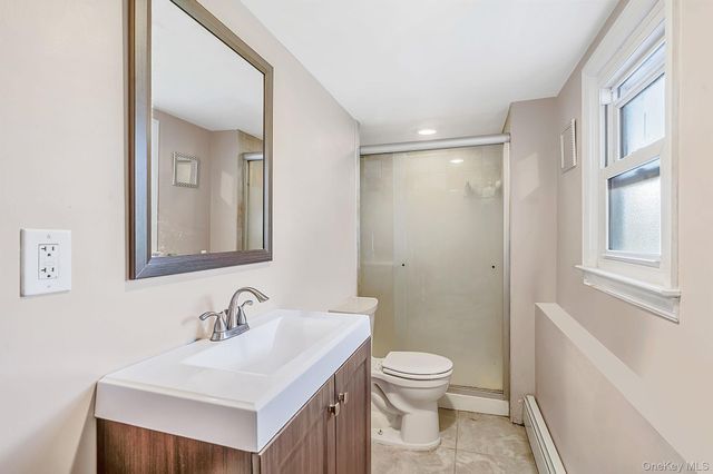 8 Wilson Place, Lindenhurst, NY 11757