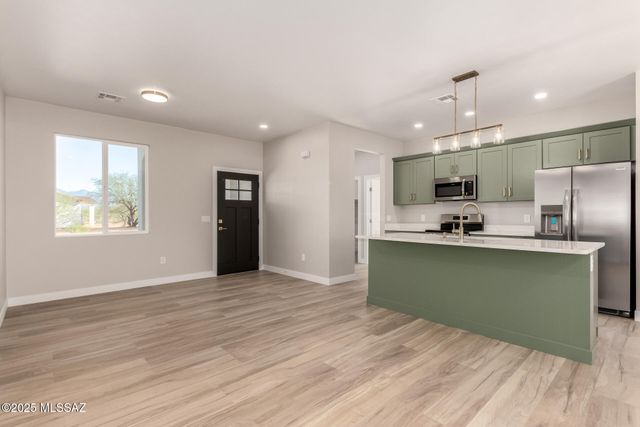 1733 Circulo Alameda, Rio Rico, AZ 85648