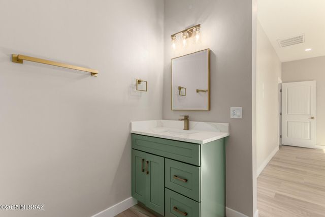 1733 Circulo Alameda, Rio Rico, AZ 85648