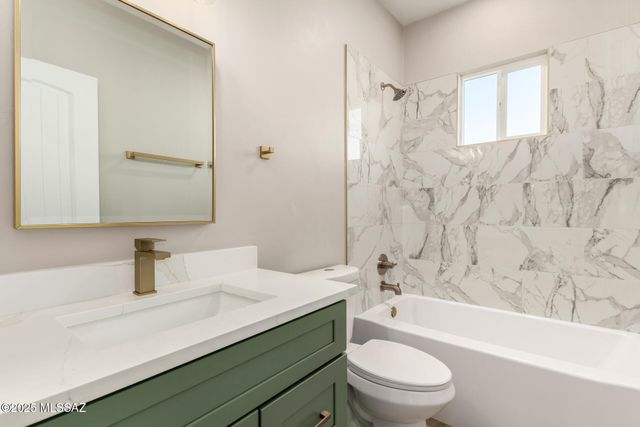 1733 Circulo Alameda, Rio Rico, AZ 85648