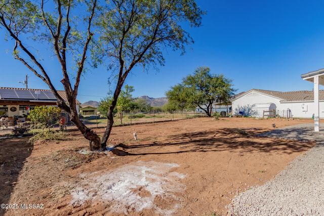 1733 Circulo Alameda, Rio Rico, AZ 85648