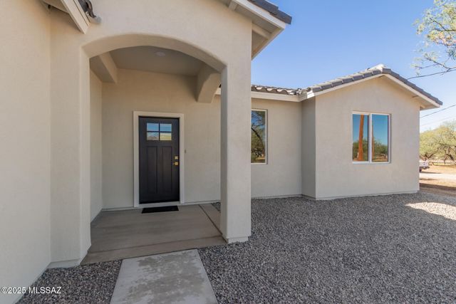 1733 Circulo Alameda, Rio Rico, AZ 85648
