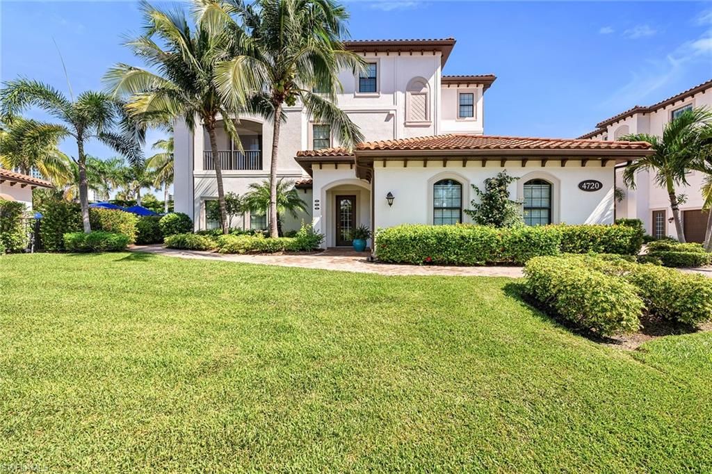 4720 Colony Villas DR # 902, Bonita Springs, FL 34134