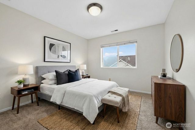 5908 Balustrade Boulevard SE, Lacey, WA 98513