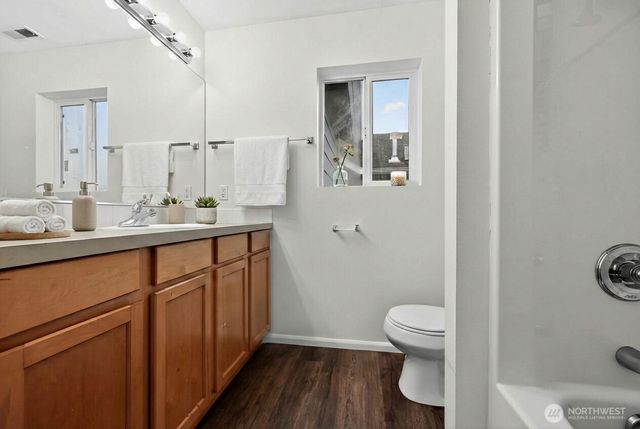 5908 Balustrade Boulevard SE, Lacey, WA 98513