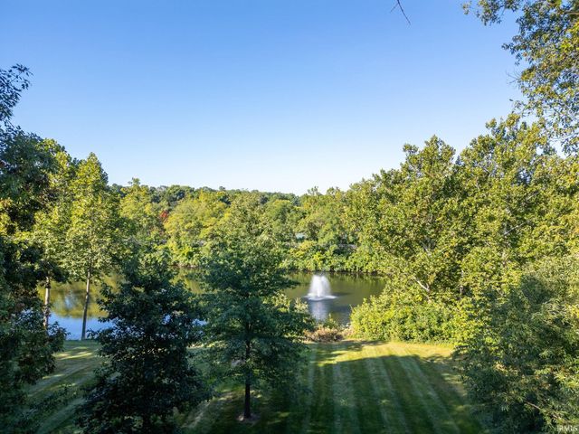 864 Commodores Circle, Lafayette, IN 47909