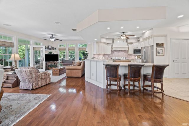 864 Commodores Circle, Lafayette, IN 47909