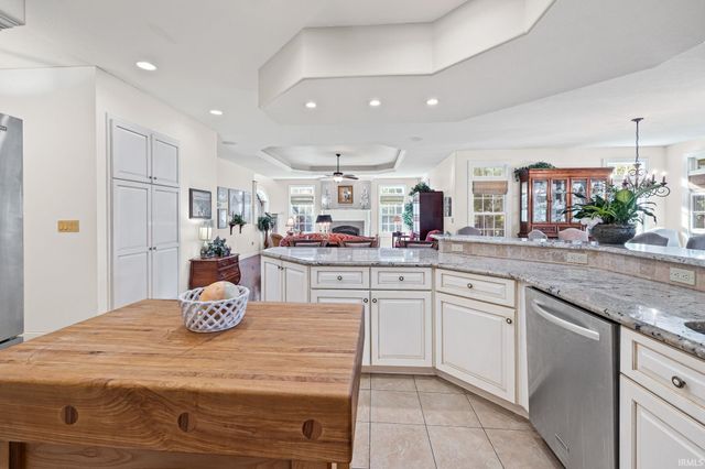 864 Commodores Circle, Lafayette, IN 47909