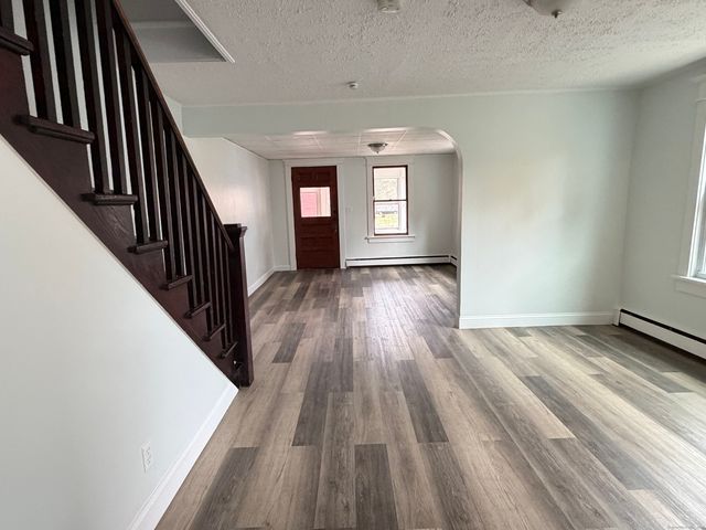 105 Silver Lane, East Hartford, CT 06118