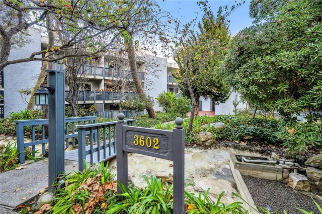 3602 W Estates Lane 301, Rolling Hills Estates, CA 90274