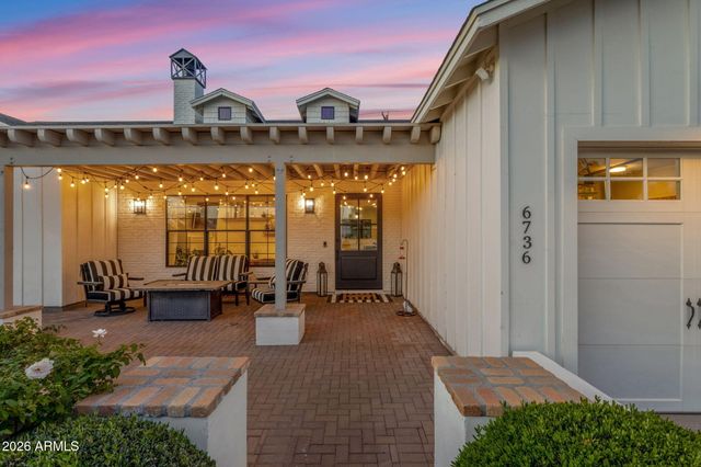 6736 E MONTEROSA Street, Scottsdale, AZ 85251