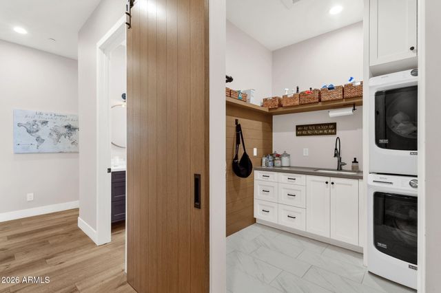 6736 E MONTEROSA Street, Scottsdale, AZ 85251