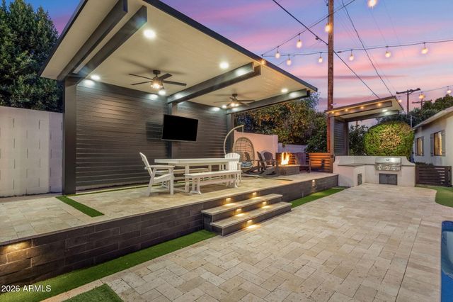 6736 E MONTEROSA Street, Scottsdale, AZ 85251