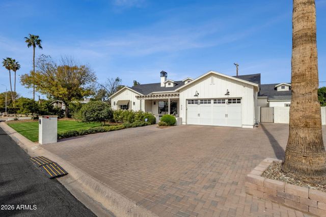 6736 E MONTEROSA Street, Scottsdale, AZ 85251