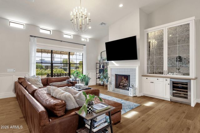 6736 E MONTEROSA Street, Scottsdale, AZ 85251