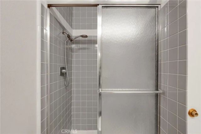 1340 S Beverly Glen 211, Los Angeles, CA 90024