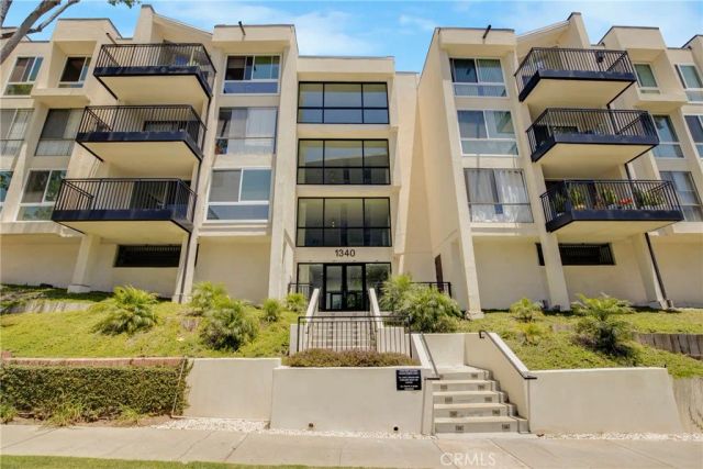 1340 S Beverly Glen 211, Los Angeles, CA 90024