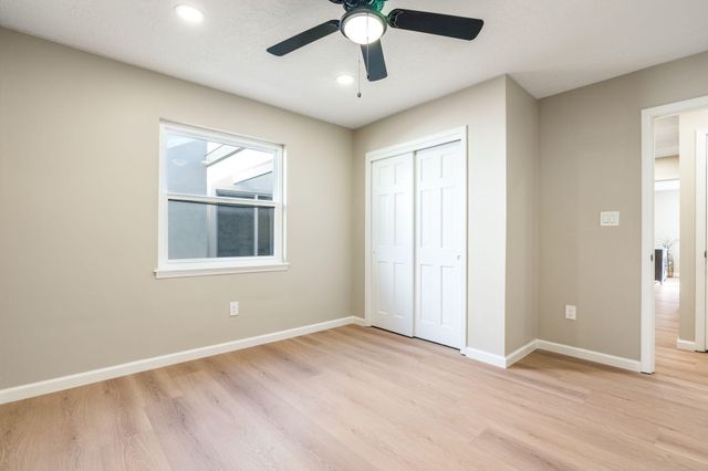 1105 Salamanca Street NW, Los Ranchos, NM 87107