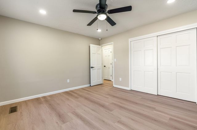 1105 Salamanca Street NW, Los Ranchos, NM 87107