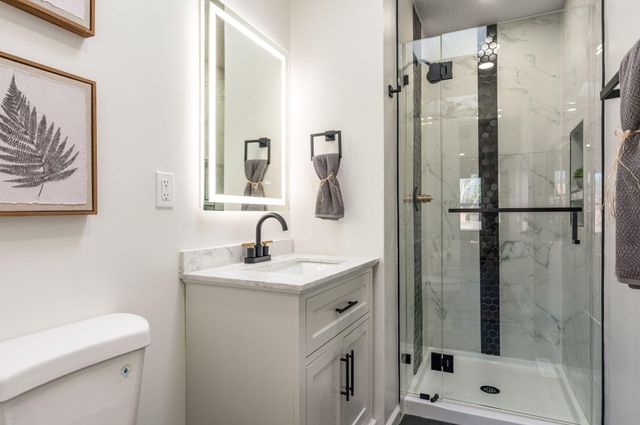 1105 Salamanca Street NW, Los Ranchos, NM 87107