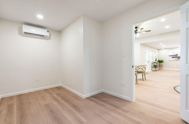 1105 Salamanca Street NW, Los Ranchos, NM 87107