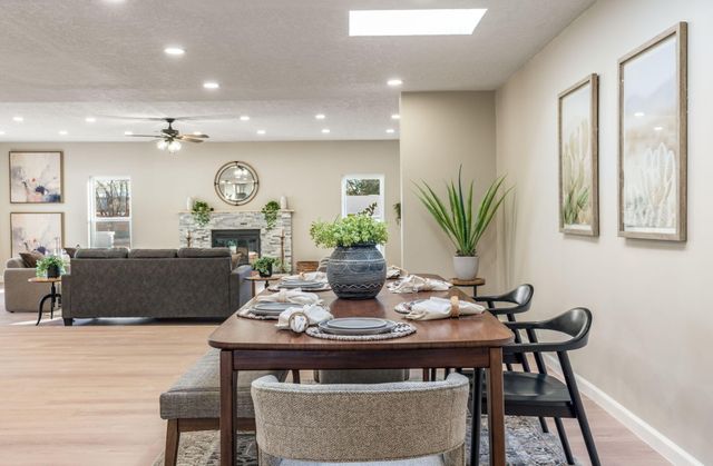 1105 Salamanca Street NW, Los Ranchos, NM 87107