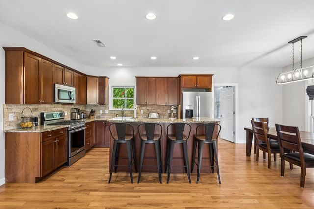 94 Mires Rd, Mount Juliet, TN 37122