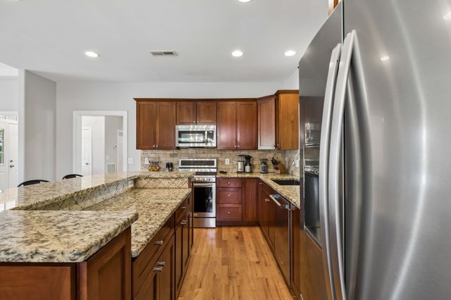 94 Mires Rd, Mount Juliet, TN 37122
