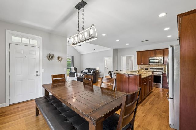 94 Mires Rd, Mount Juliet, TN 37122