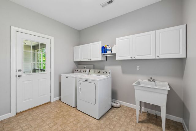 94 Mires Rd, Mount Juliet, TN 37122
