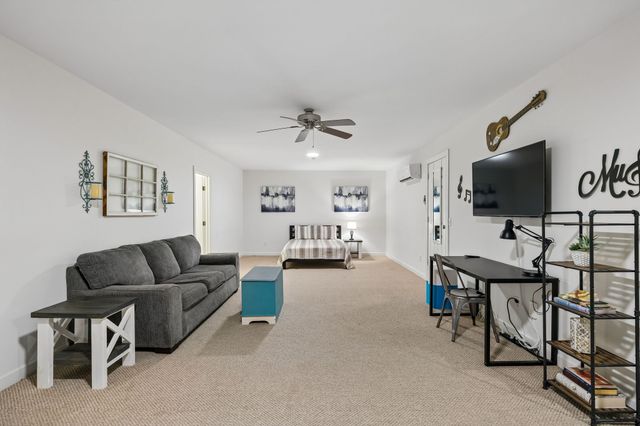 94 Mires Rd, Mount Juliet, TN 37122