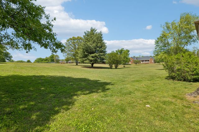 94 Mires Rd, Mount Juliet, TN 37122
