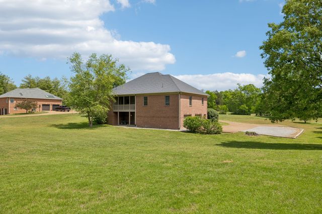 94 Mires Rd, Mount Juliet, TN 37122