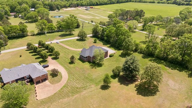 94 Mires Rd, Mount Juliet, TN 37122