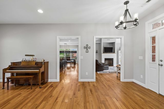 94 Mires Rd, Mount Juliet, TN 37122