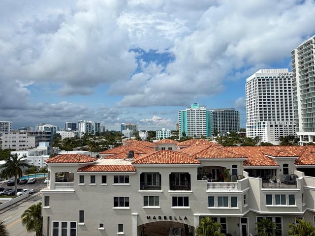 3000 Riomar Street 703, Fort Lauderdale, FL 33304