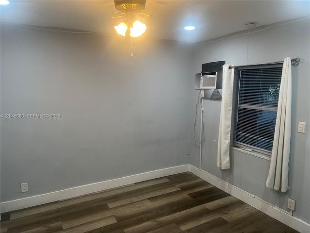 2118 N 19th Avenue 14, Hollywood, FL 33020