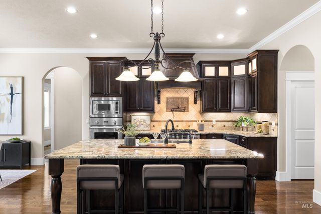 2107 W San Remo Drive, Meridian, ID 83642