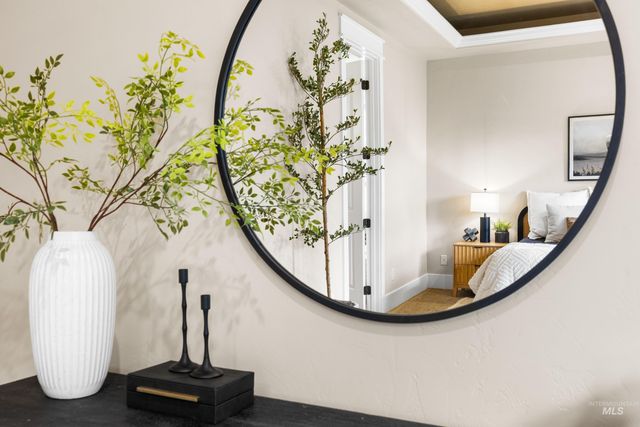 2107 W San Remo Drive, Meridian, ID 83642