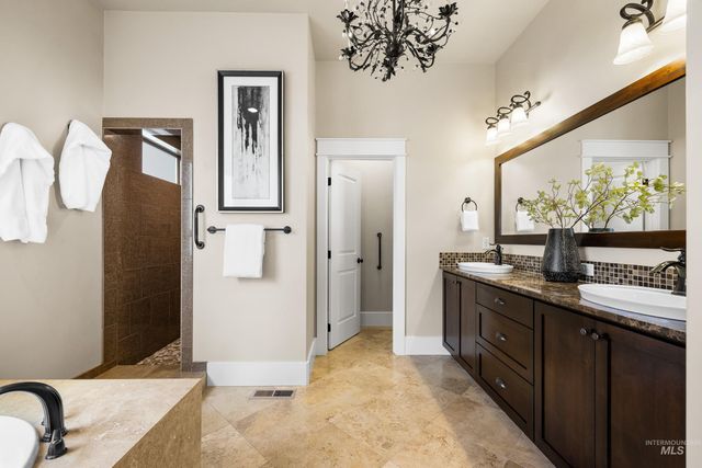 2107 W San Remo Drive, Meridian, ID 83642