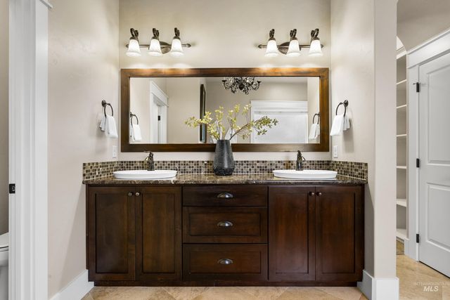 2107 W San Remo Drive, Meridian, ID 83642