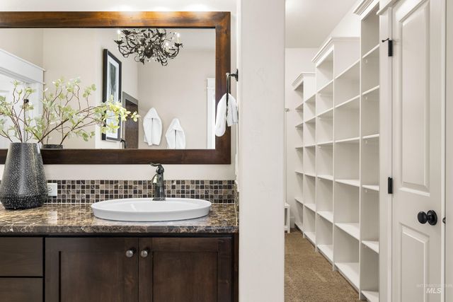 2107 W San Remo Drive, Meridian, ID 83642