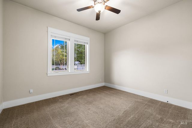 2107 W San Remo Drive, Meridian, ID 83642