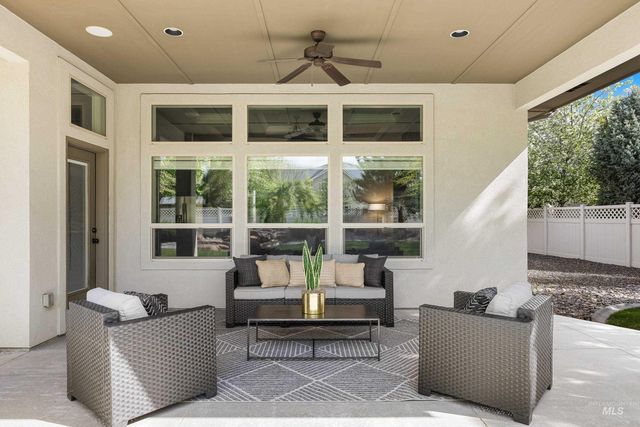 2107 W San Remo Drive, Meridian, ID 83642