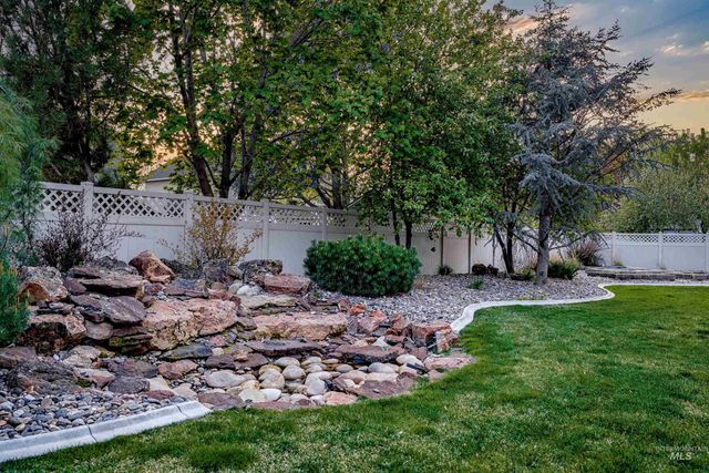 2107 W San Remo Drive, Meridian, ID 83642