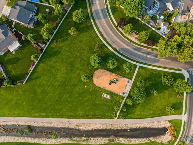 2107 W San Remo Drive, Meridian, ID 83642